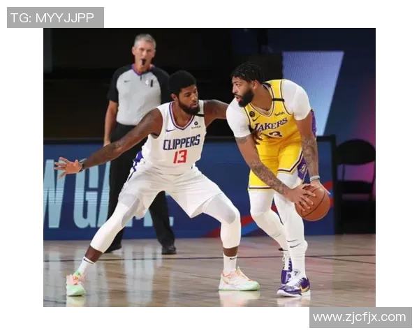 亨克与标准烈日激战正酣谁能在这场对决中笑到最后